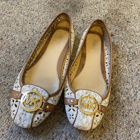 Michael Kors Shoes - MichaelKors Fulton Cream Brown Gold Cut Out Perforated Moccasins Loafer Shoes 9M